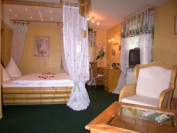 Hotel "Untere Muehle" Schwabmuhlhausen エクステリア 写真